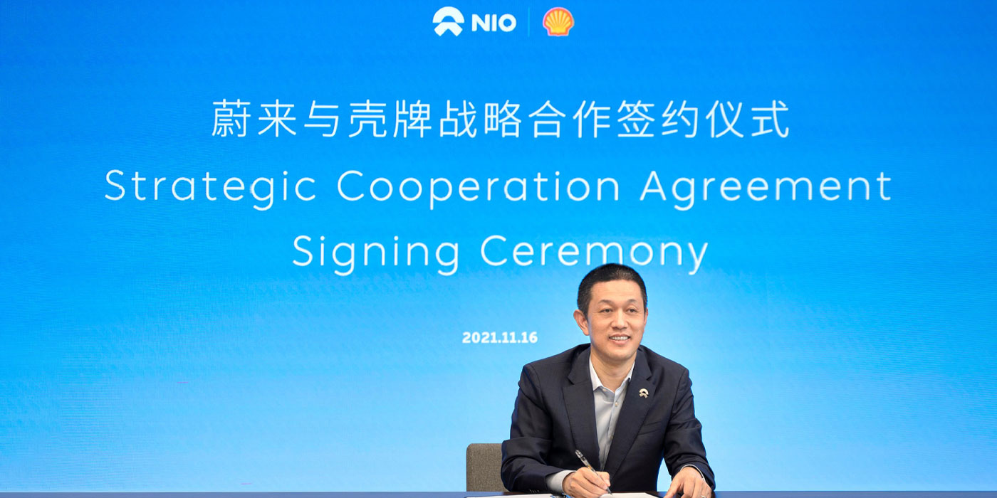 NIO-Shell-partnership-William-signing-1400