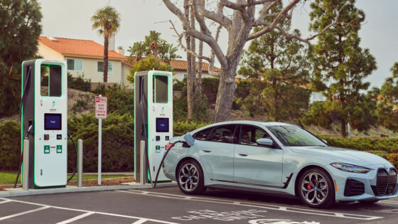 BMW-Electrify-America-Collaboration-Complimentary-30-minute-Charging-1400