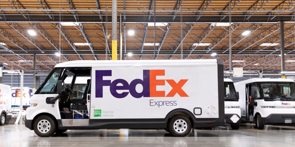 BrightDrop-Produces-Electric-Delivery-Vans-FedEx-Truck-1400