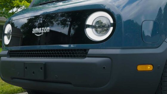 Amazon-Rivian-Delivery-Van-1400