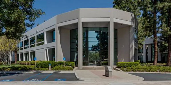 Mullen-Opens-100-Technology-Drive-California-EV-Development-Center-1600x300