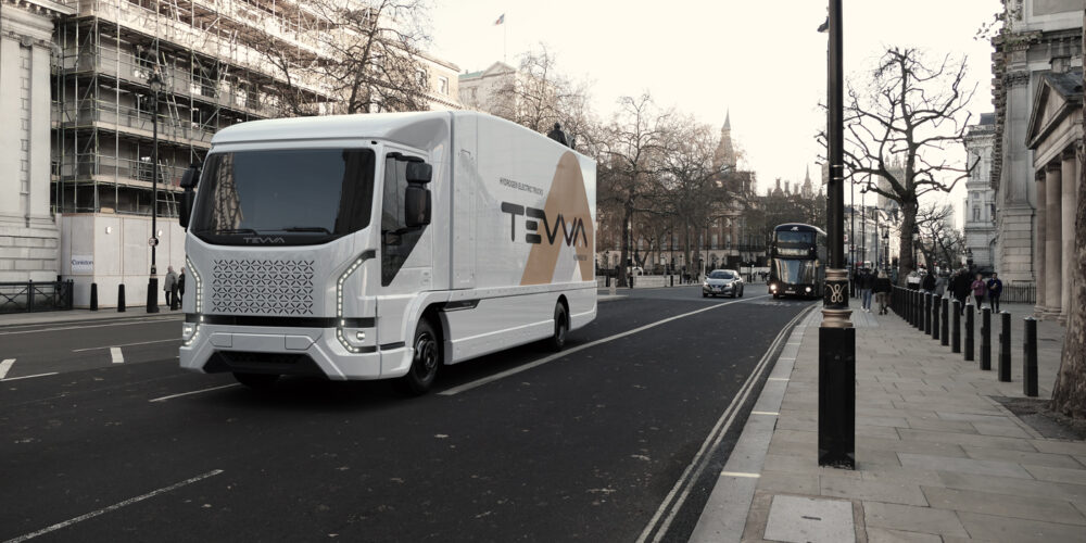 Tevva-7.5t-electric-truck-in-London-1400